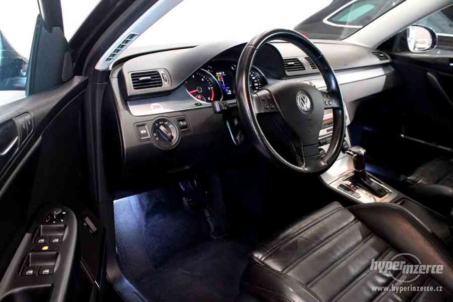 VW Passat B6 2.0 TDI DSG 125kW Exclusive Navi - foto 22