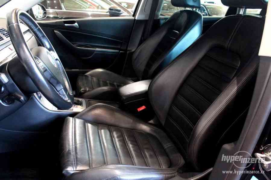 VW Passat B6 2.0 TDI DSG 125kW Exclusive Navi - foto 25