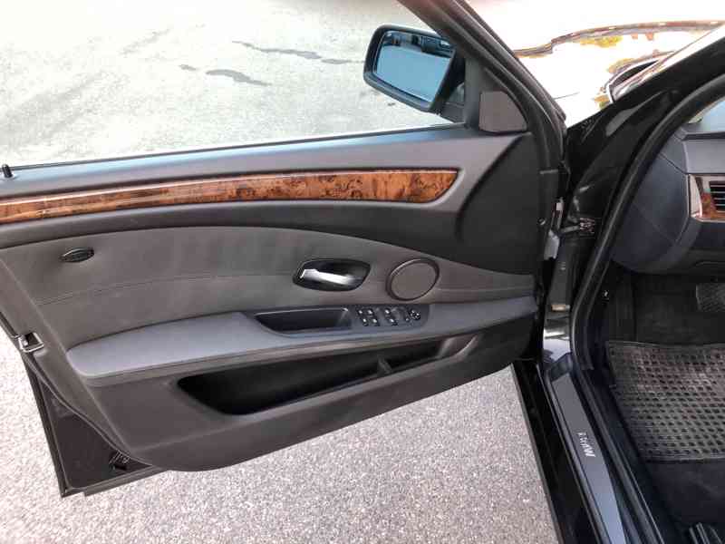 Automobil BMW  F 60 525 - foto 8