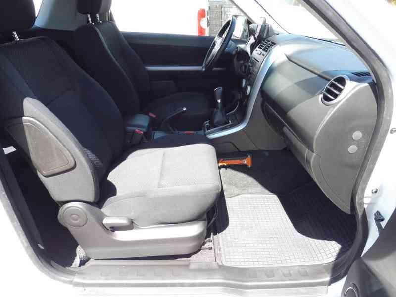 Suzuki Grand Vitara 4x4 2.4 í Comfort benzín 122kw - foto 7