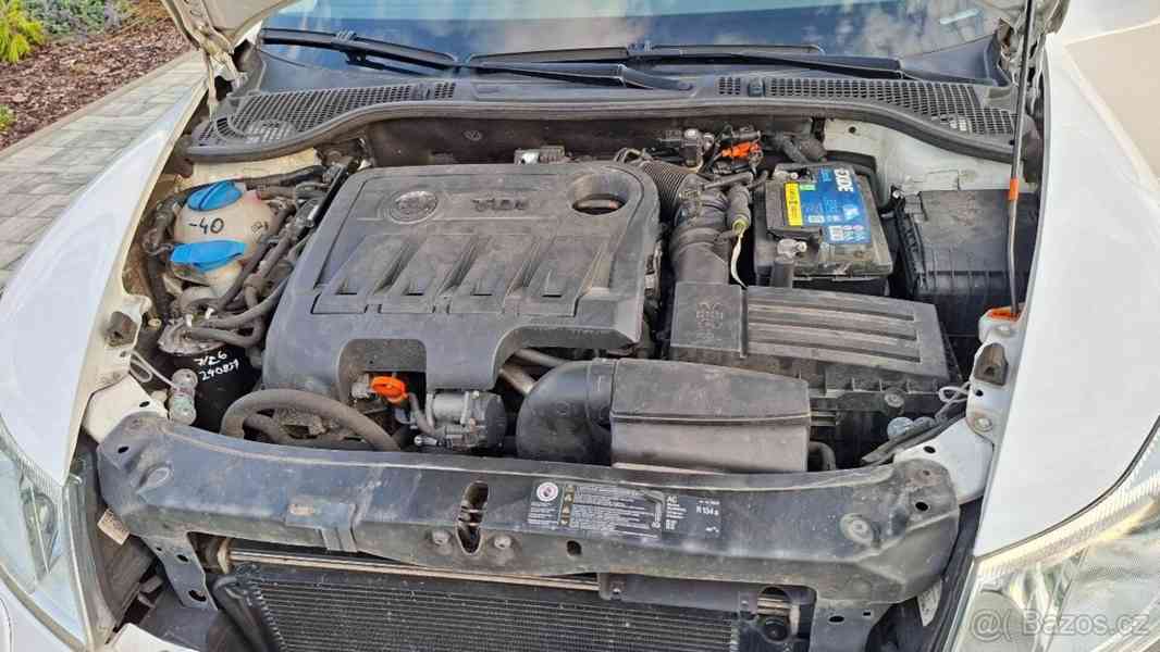 Škoda Octavia 2,0   tdi - foto 5
