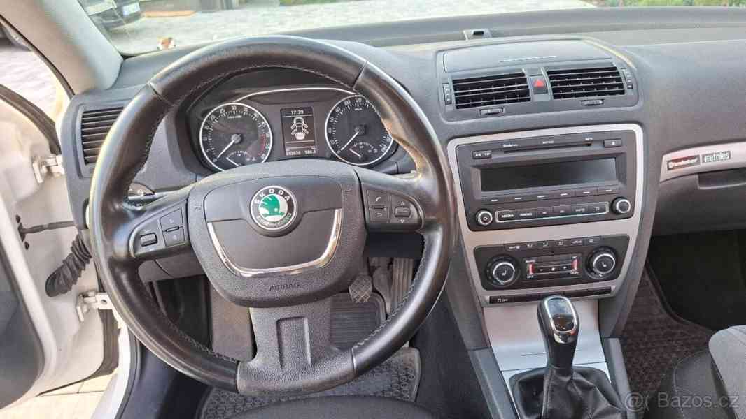 Škoda Octavia 2,0   tdi - foto 14