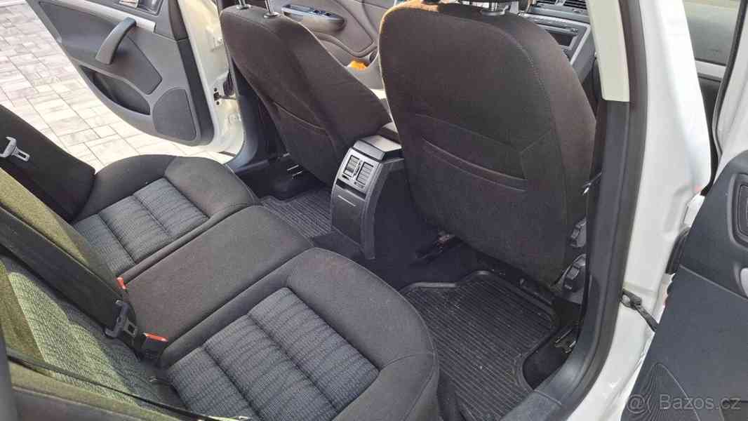 Škoda Octavia 2,0   tdi - foto 4