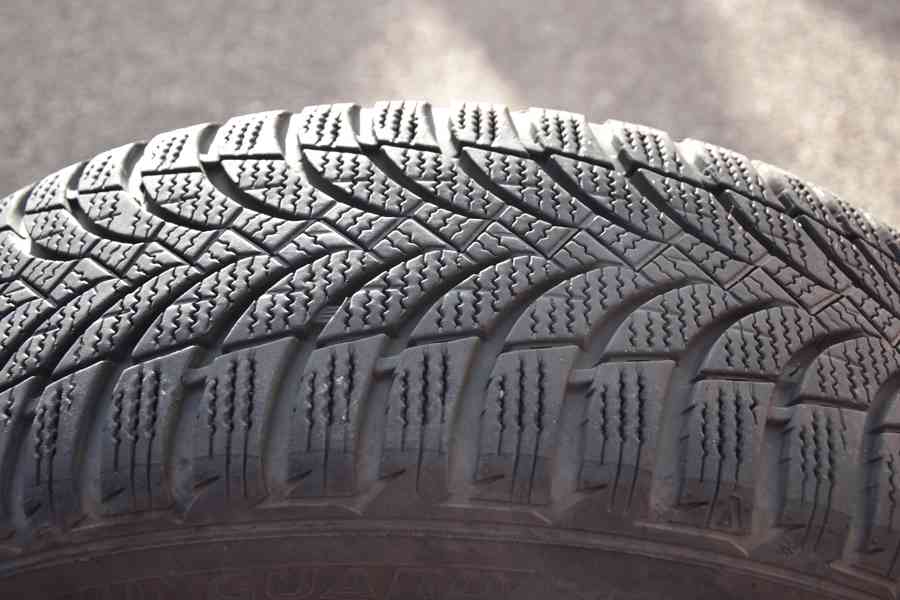 Zimní ORIG.Alu R15,Š.Citigo/Seat Mii,VW UP+Cont.185/55 - foto 8