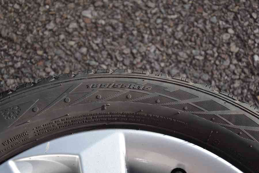 Zimní ORIG.Alu R15,Š.Citigo/Seat Mii,VW UP+Cont.185/55 - foto 9