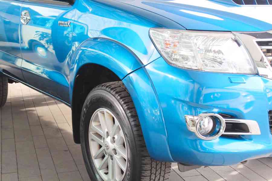 Toyota Hilux 2,5D4D Double Cab Comfort 106kw - foto 9