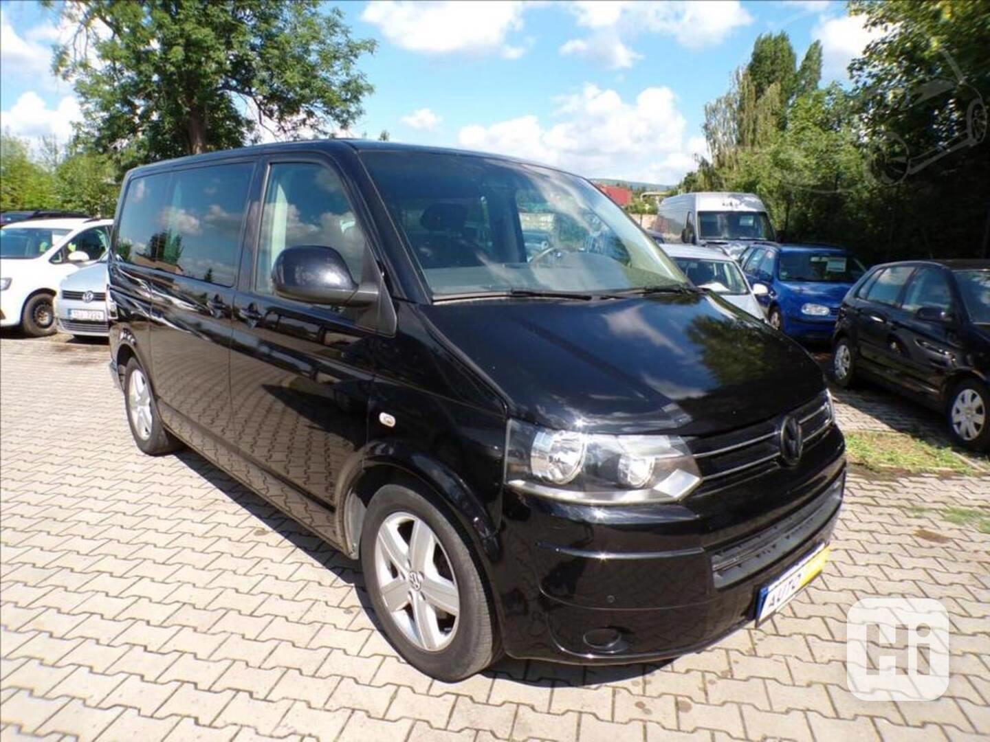 Volkswagen Caravelle 2,0 TDI AUTOMAT,TAŽNÉ ZAŘÍZENÍ - foto 1