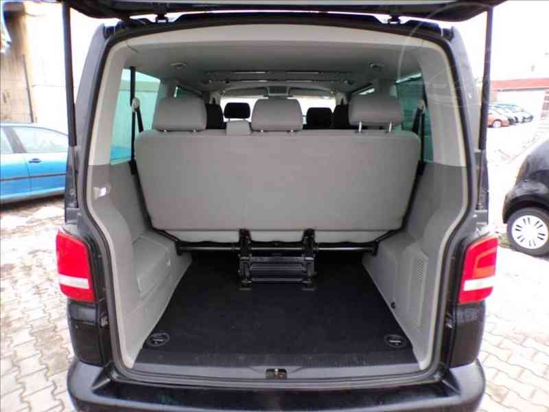 Volkswagen Caravelle 2,0 TDI AUTOMAT,TAŽNÉ ZAŘÍZENÍ - foto 9