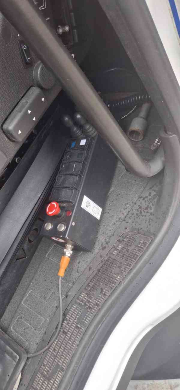 Hákový nosič kontejnerů Volvo 5800 FH 540 - foto 9