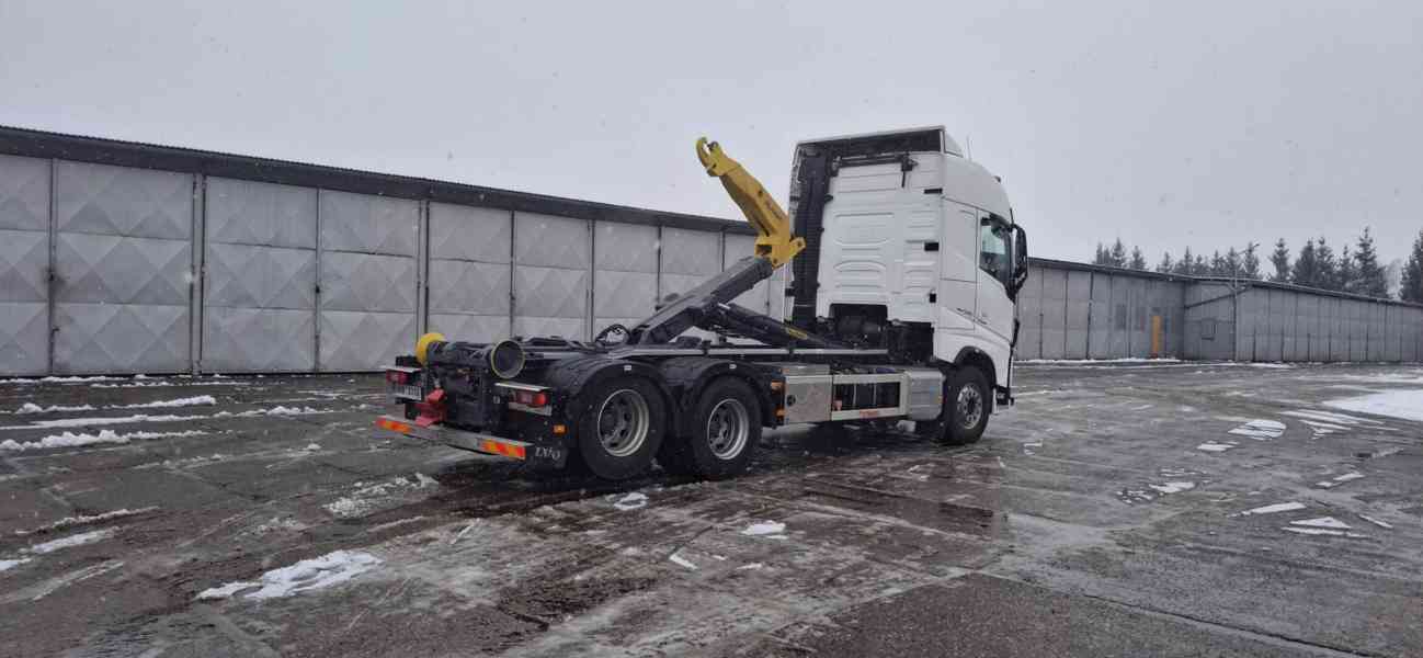 Hákový nosič kontejnerů Volvo 5800 FH 540 - foto 25