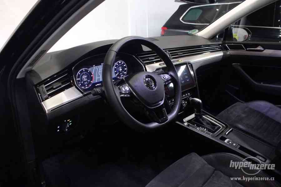 VW Passat B8 2.0 TDI DSG  Info display Panorama 2018 - foto 20