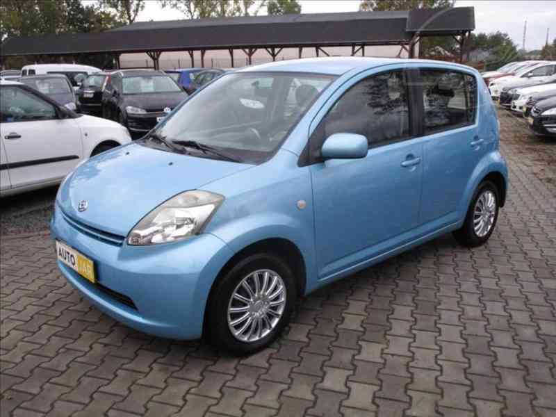 Daihatsu Sirion 1,3 i,16V NOVÁ STK - foto 2