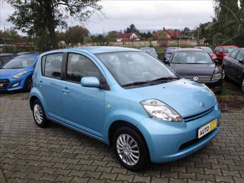 Daihatsu Sirion 1,3 i,16V NOVÁ STK - foto 1