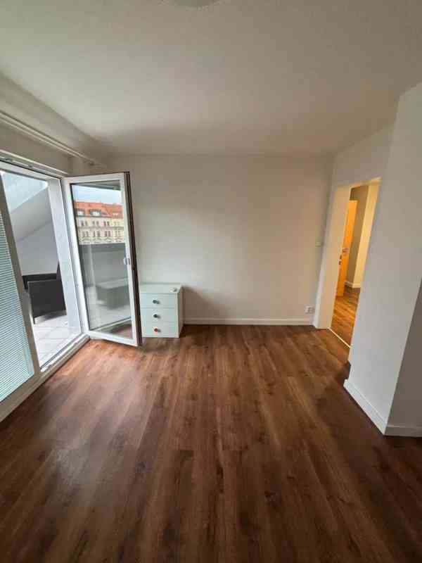 Pronájem bytu 3+kk 76 m² - foto 4