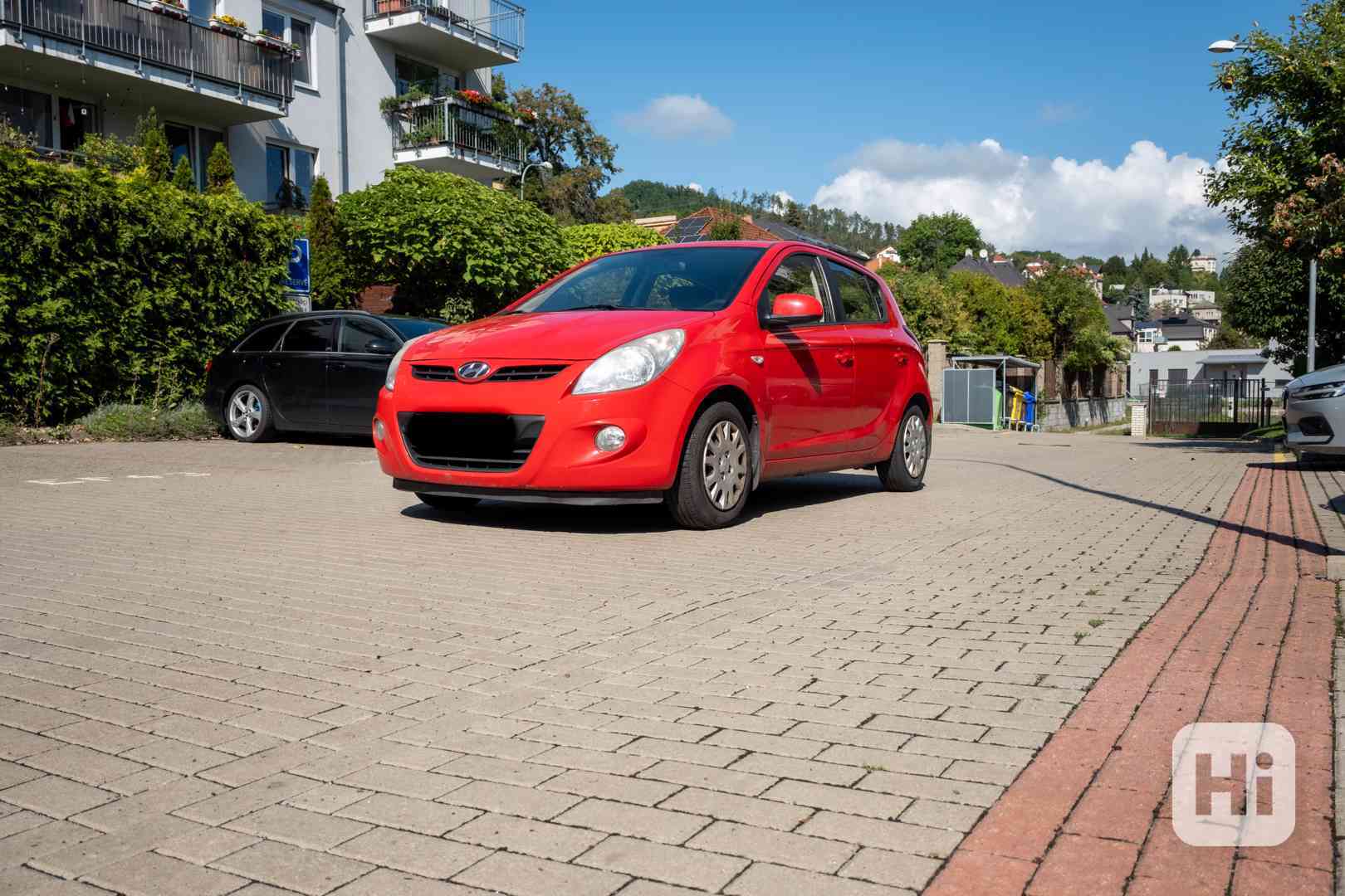 Prodám Hyundai i20 1.2i + LPG (57 kW), r.v. 2012 – na opravu - foto 1