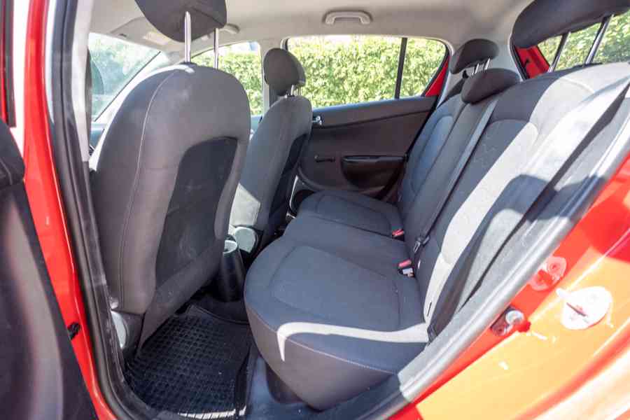 Prodám Hyundai i20 1.2i + LPG (57 kW), r.v. 2012 – na opravu - foto 8