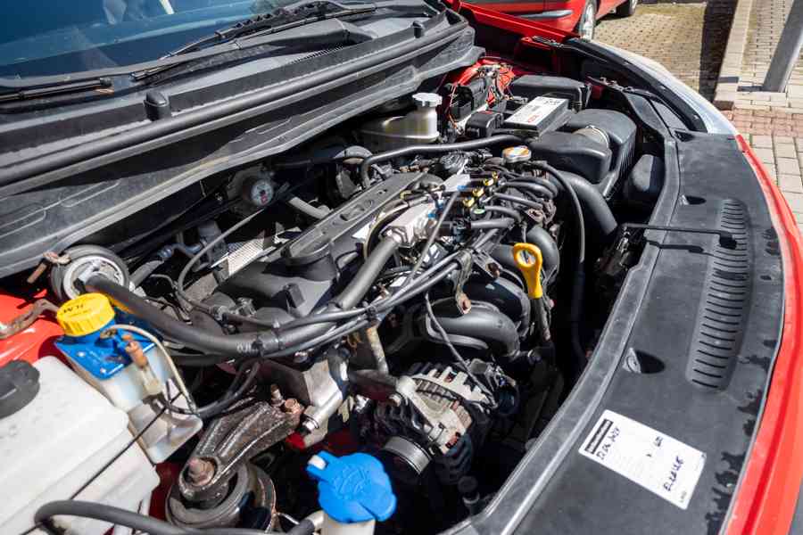Prodám Hyundai i20 1.2i + LPG (57 kW), r.v. 2012 – na opravu - foto 11