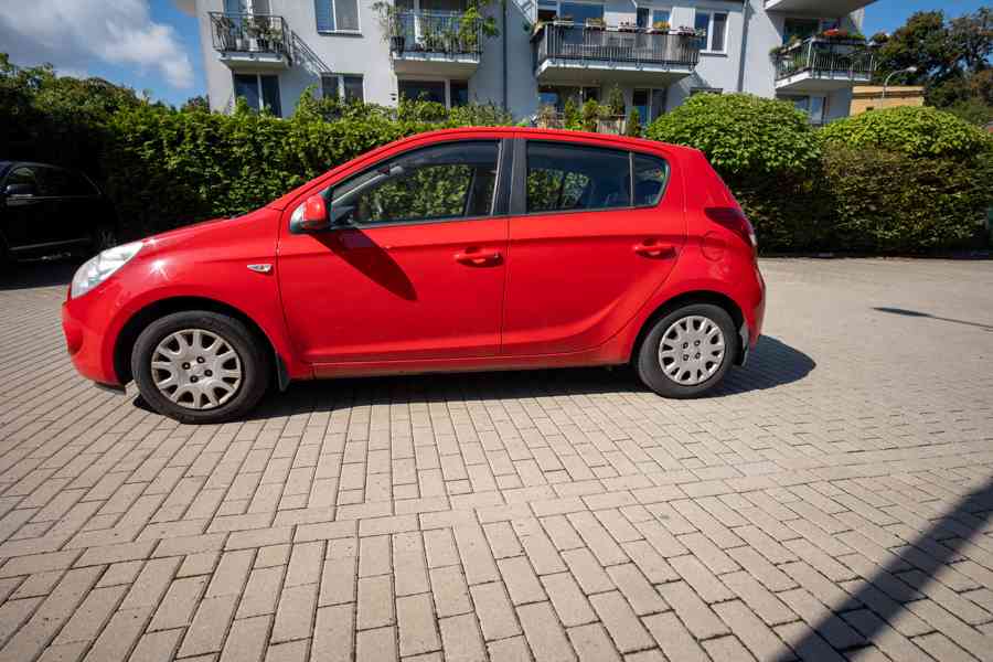 Prodám Hyundai i20 1.2i + LPG (57 kW), r.v. 2012 – na opravu - foto 3