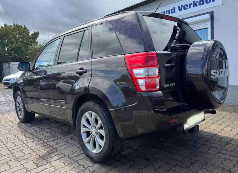 Suzuki Grand Vitara 2.4i Club benzín 124kw - foto 4