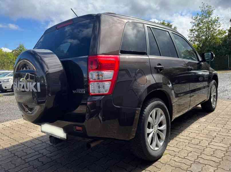 Suzuki Grand Vitara 2.4i Club benzín 124kw - foto 13