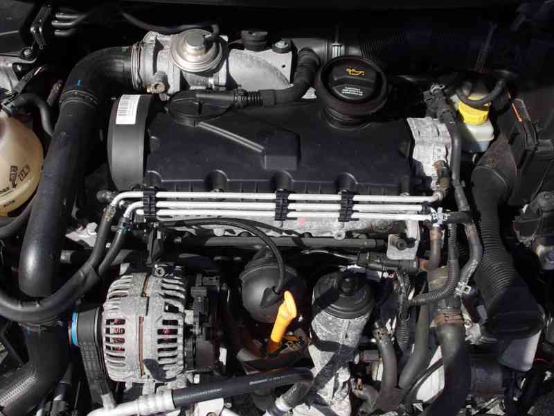 Motor Škoda Fabia II 1.9 TDi/77 kW, kód motoru BSW - foto 2