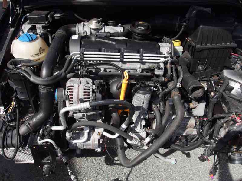 Motor Škoda Fabia II 1.9 TDi/77 kW, kód motoru BSW - foto 3