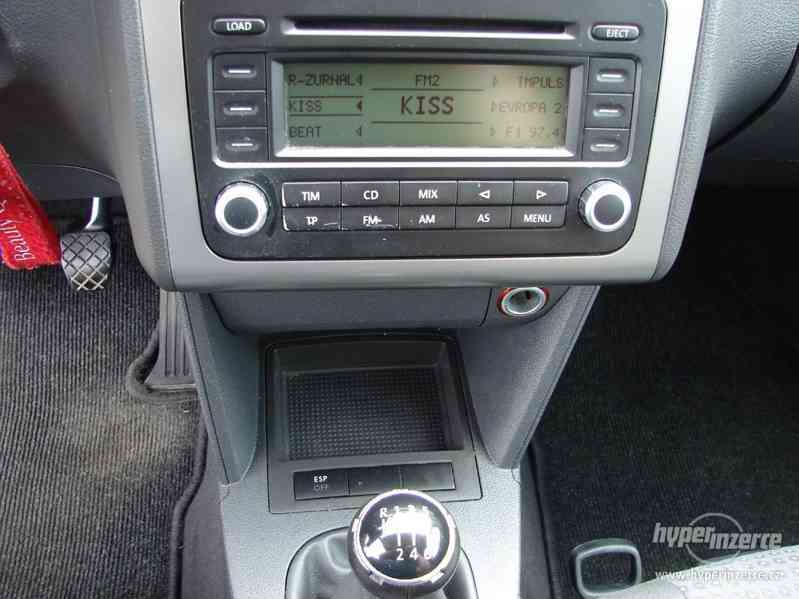 VW Touran 1.9 TDI r.v.2005 (77 kw) 7 míst - foto 11