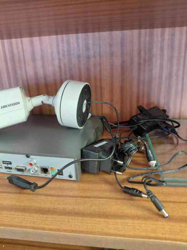 Kamerový systém HIKVISION - skoro nový - foto 6