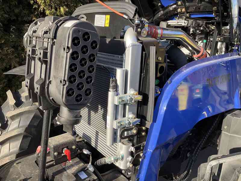 Traktor LOVOL M904 - 90 Hp, moderní - foto 5