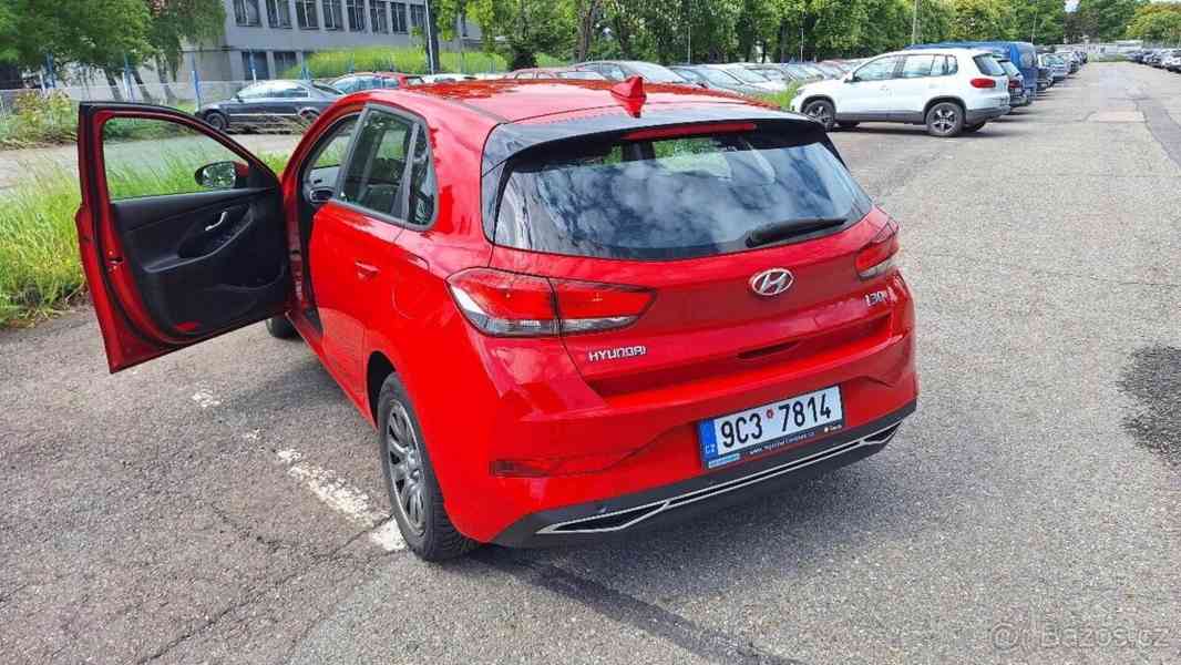 Hyundai i30 1,5 - foto 2