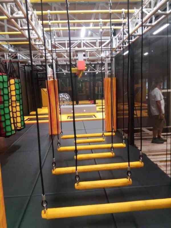 Kompletní Trampolínové Centrum a Dětské Hřiště (636 m²) – Vč - foto 17