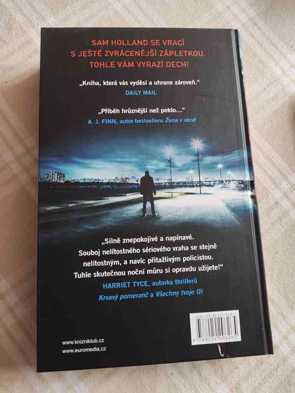 Knihy od autorky Sam Holland - Kopírák, Číslo 20 a Pán loute - foto 4