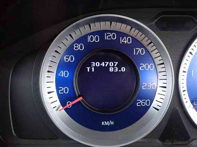 Volvo XC60 2,4 D5AWD - foto 11