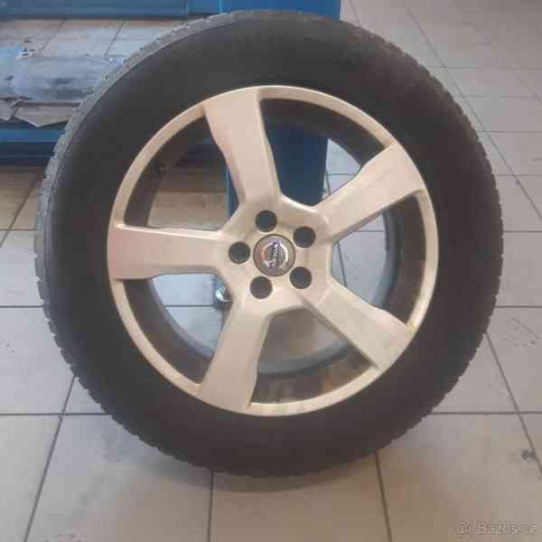 Volvo XC60 2,4 D5AWD - foto 18