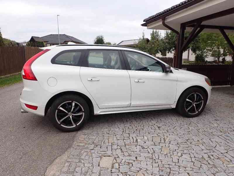 Volvo XC60 2,4 D5AWD - foto 7