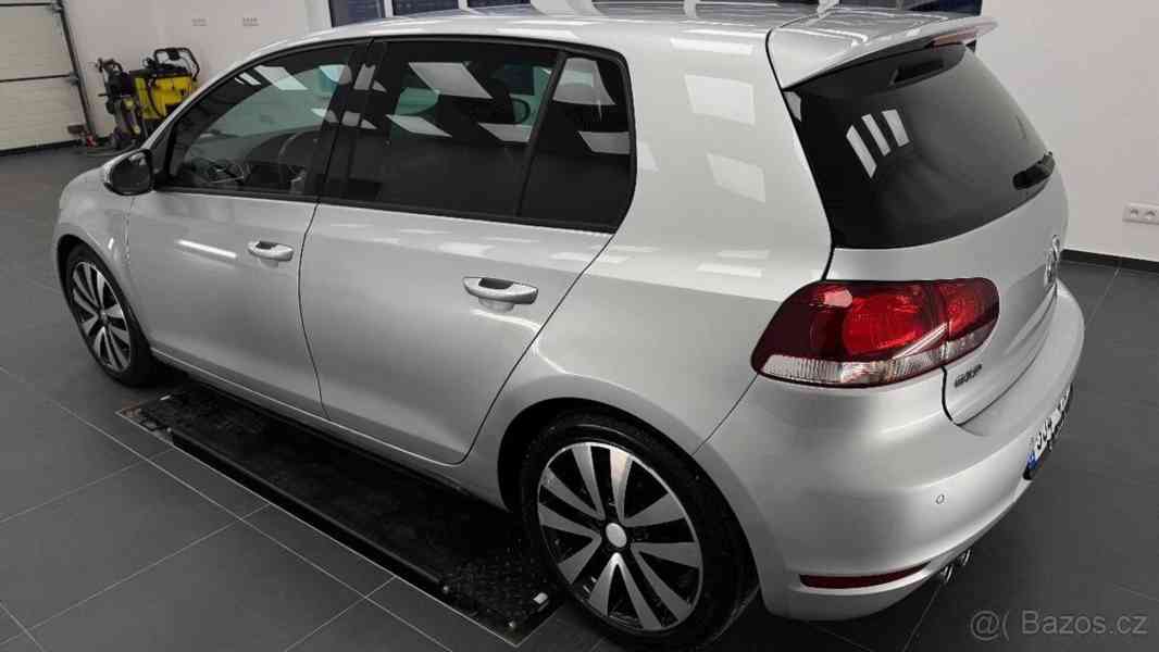 Volkswagen Golf 2,0 VI GTD 2010 - foto 6