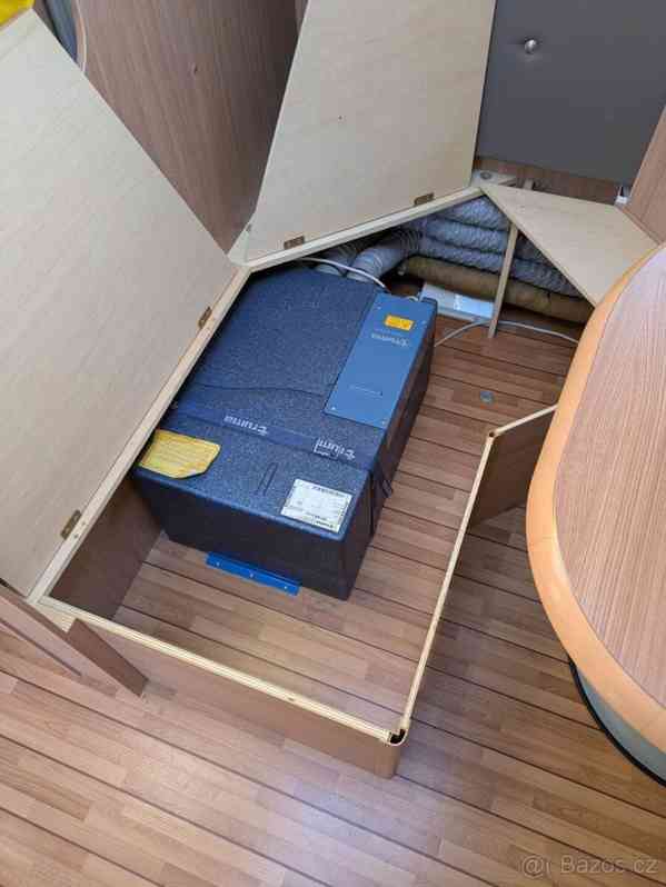 Ostatní Obytný přívěs Knaus SW500FSK - foto 12