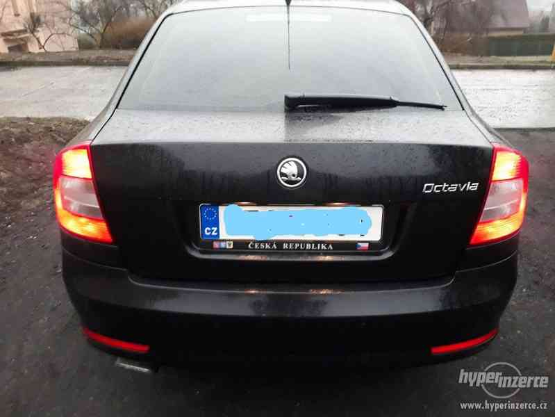 Prodám Škoda Octavie černé barvy - foto 2