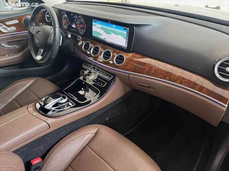 Mercedes-Benz Třídy E 3,5   400, Cebia,V6 l ,245 KW - foto 11