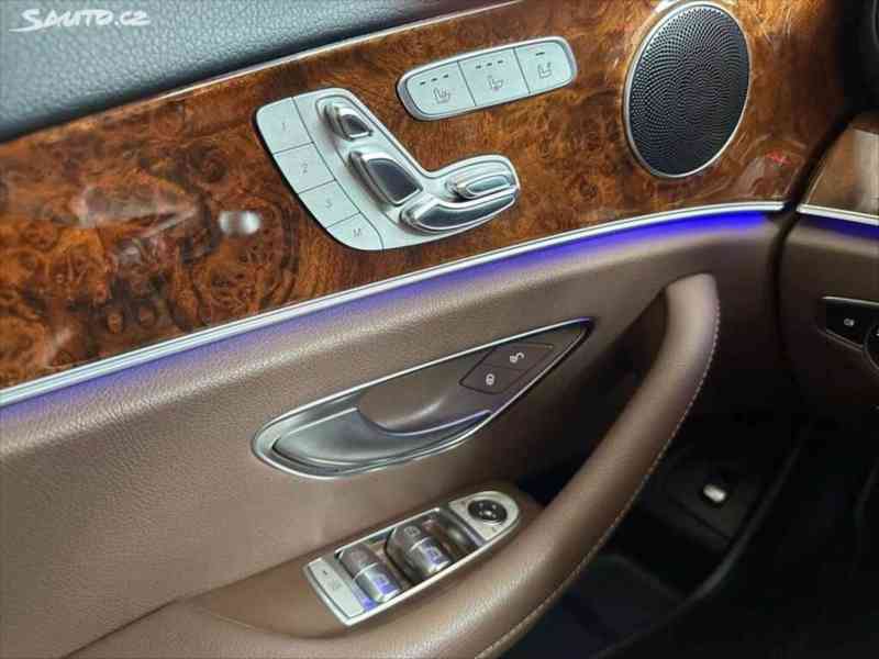 Mercedes-Benz Třídy E 3,5   400, Cebia,V6 l ,245 KW - foto 8