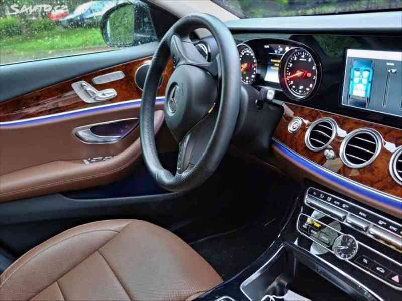 Mercedes-Benz Třídy E 3,5   400, Cebia,V6 l ,245 KW - foto 4