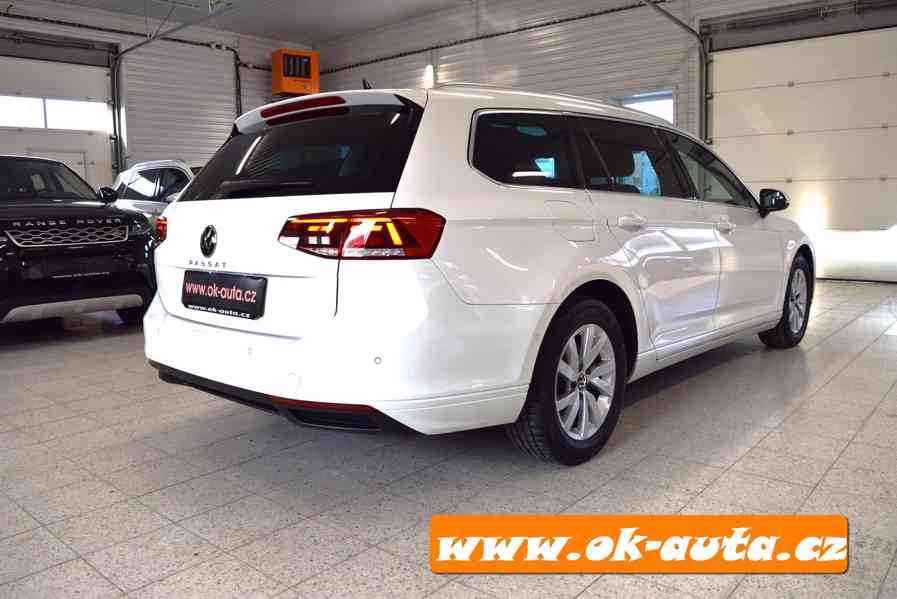 Volkswagen Passat 2.0 TDI COMFORT DSG PRAV.SER.VW rv 2021  - foto 5