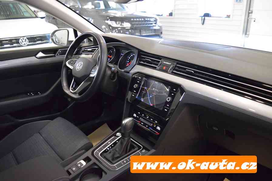 Volkswagen Passat 2.0 TDI COMFORT DSG PRAV.SER.VW rv 2021  - foto 15