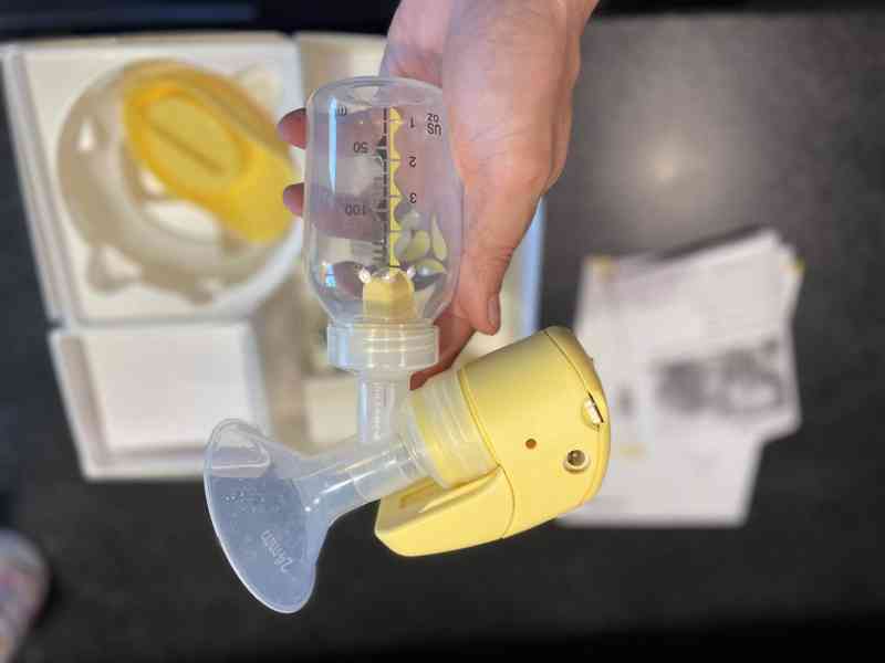 Elektrická odsávačka mléka Medela mini - foto 2