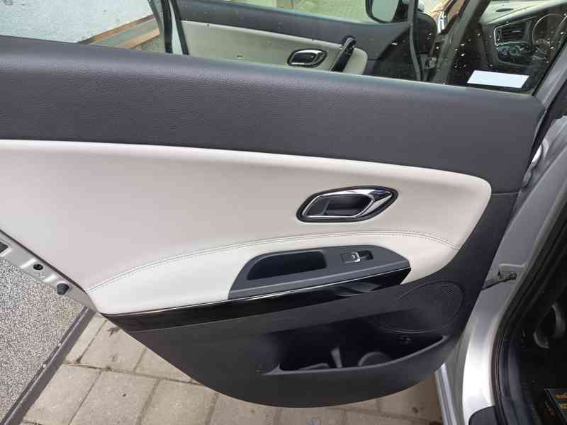 KIA Ceed 1,6GDI SW NAVI ČR 1.majitel - foto 16