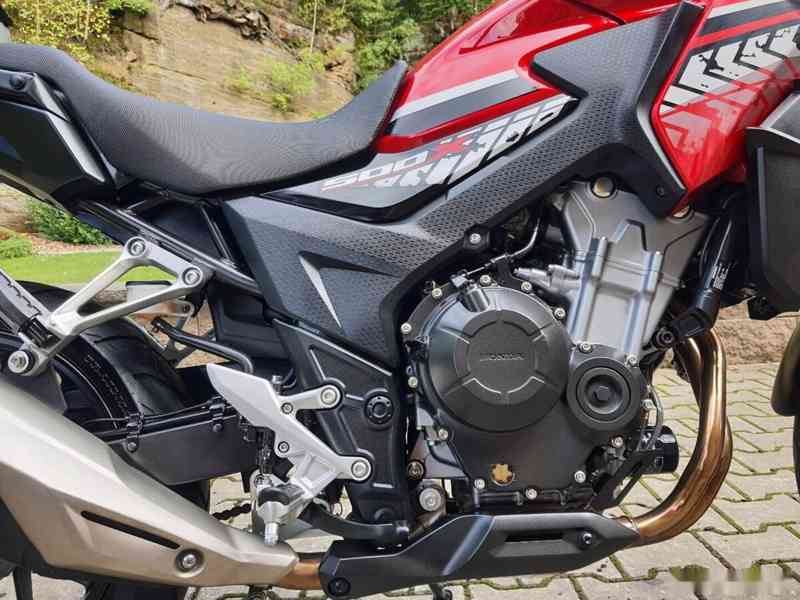 Honda CB 500 X - TOP STAV - 6000 KM 35 KW 115.000,- Kč - foto 15