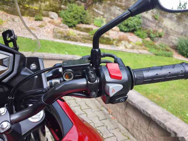 Honda CB 500 X - TOP STAV - 6000 KM 35 KW 115.000,- Kč - foto 7