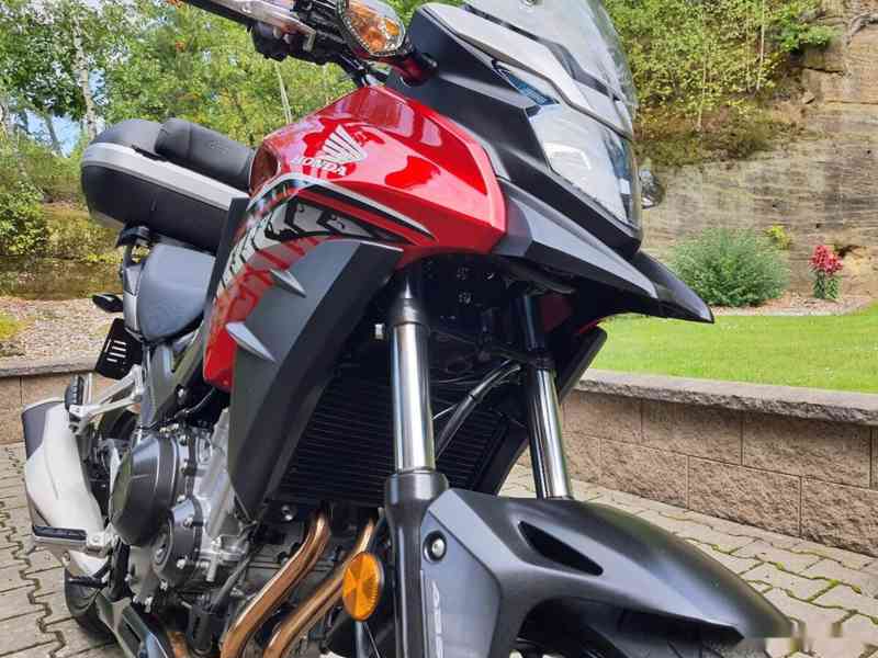 Honda CB 500 X - TOP STAV - 6000 KM 35 KW 115.000,- Kč - foto 18