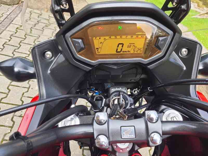 Honda CB 500 X - TOP STAV - 6000 KM 35 KW 115.000,- Kč - foto 8