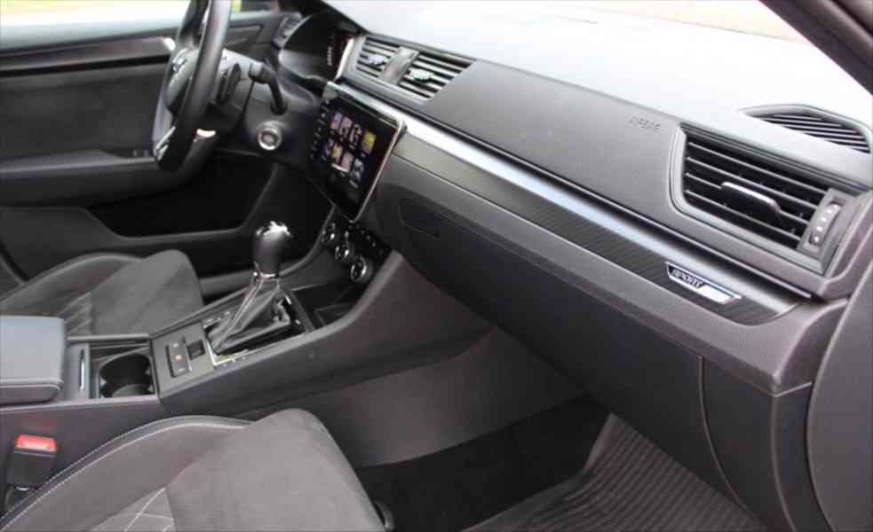 Škoda Superb 2,0   2roky záruk,40t km,147kW,1.maj - foto 4